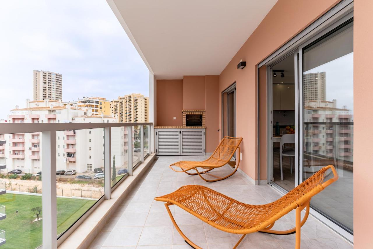 Sunny Brand New 2-Bedroom Apt - 500M From Praia Da Rocha With Ac And Pool! Portimao Exterior photo