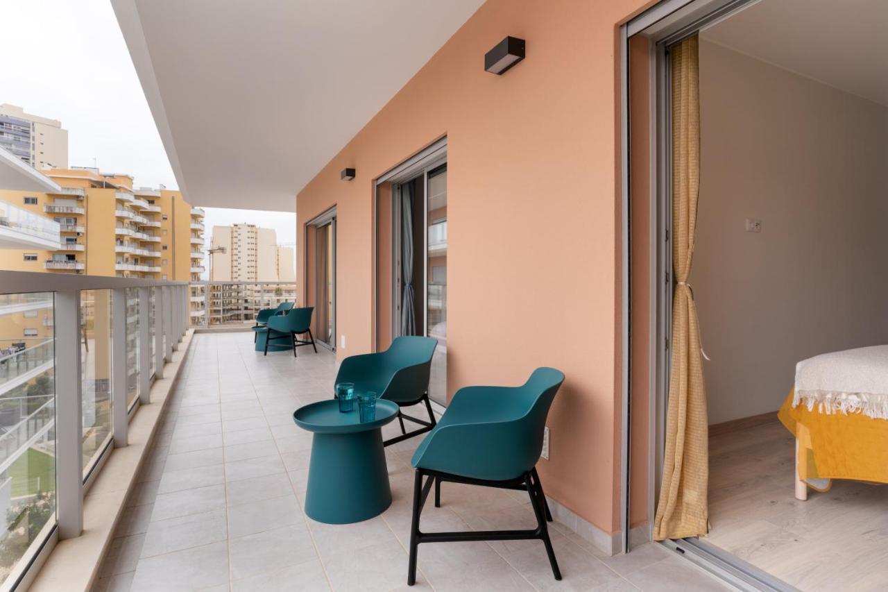 Sunny Brand New 2-Bedroom Apt - 500M From Praia Da Rocha With Ac And Pool! Portimao Exterior photo
