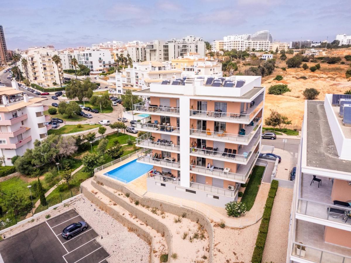 Sunny Brand New 2-Bedroom Apt - 500M From Praia Da Rocha With Ac And Pool! Portimao Exterior photo